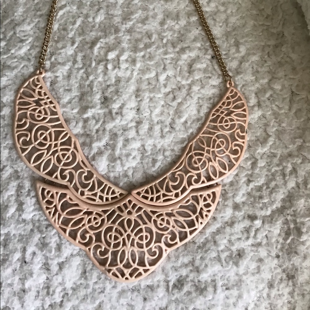 Statement necklaces - Picture 3 of 3